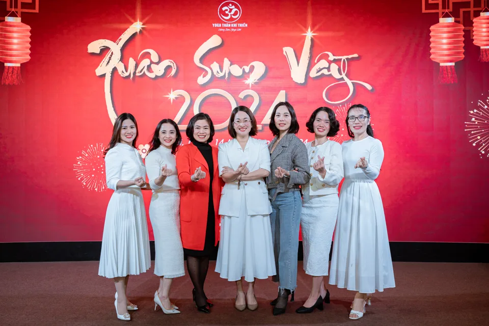 Kết nối cùng cộng đồng HLV Yoga Phục Hồi năm 2024